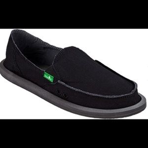 Sanuk shoes